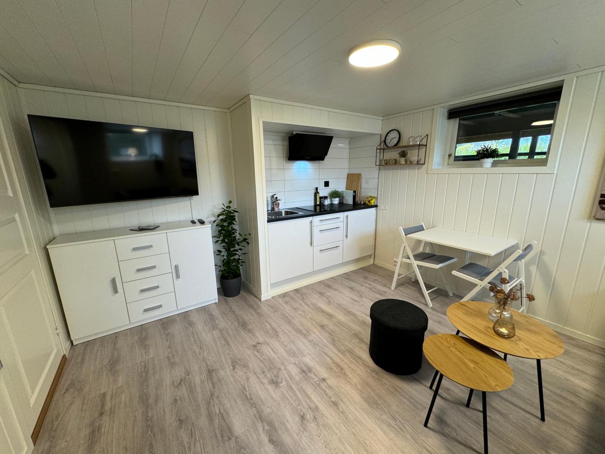 Mini Apartment In Centre Of Jørpeland Esterno foto